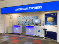 中部国際空港のアメックスカードの勧誘ブース(専用コーナー)