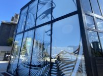 アメックスの東京離宮センチュリオンラウンジの建物（側面）