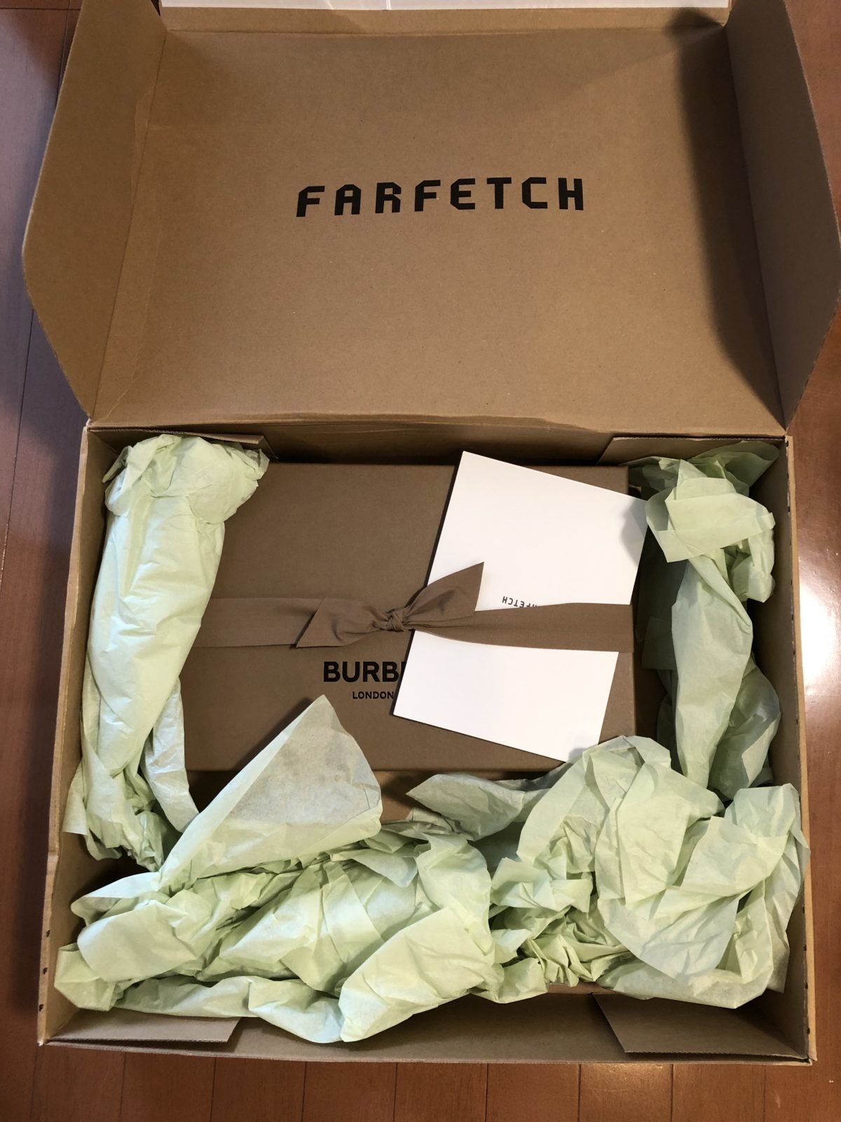 Farfetchの箱