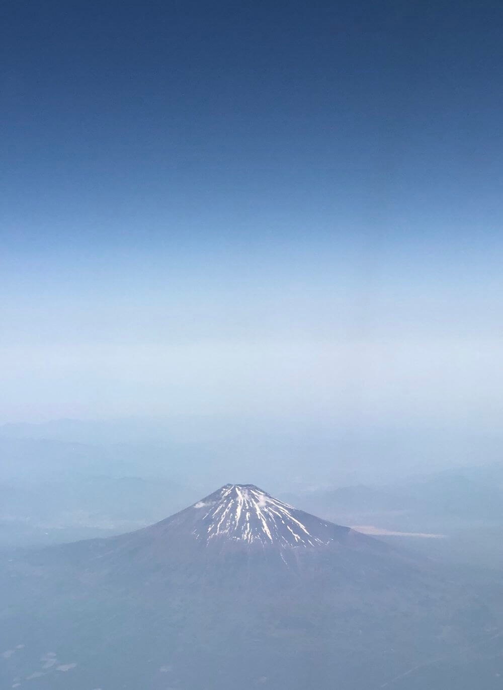 JALの機中から見る富士山