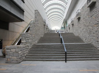 新国立劇場の石畳