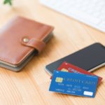 クレジットカードとスマホと手帳